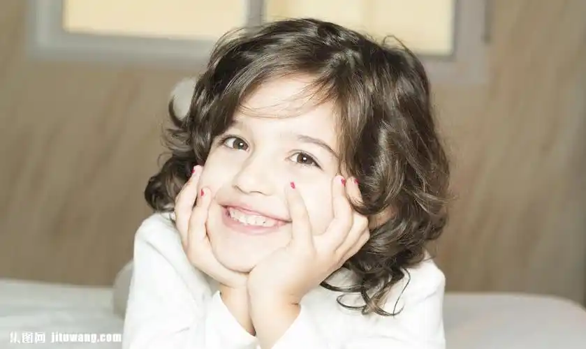 收藏 关键词:开心笑小女孩图片下载,童真,可爱小女孩,小孩子,儿童幼儿