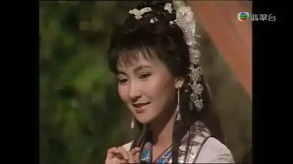 报名之后,马上就被录取了陈美琪也不例外大约每个女孩子少年时期都有