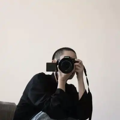 社会潮男寸头头像 - 男生头像 - 潮人个性网