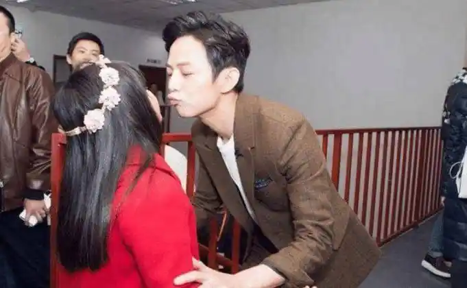 干爹文化":前三位都很称职,最后一位女儿成功上位_张国立_张含韵_何炅