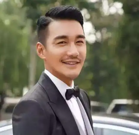 干净利落商务男发型 职场男生发型这样扎最恰当(2)