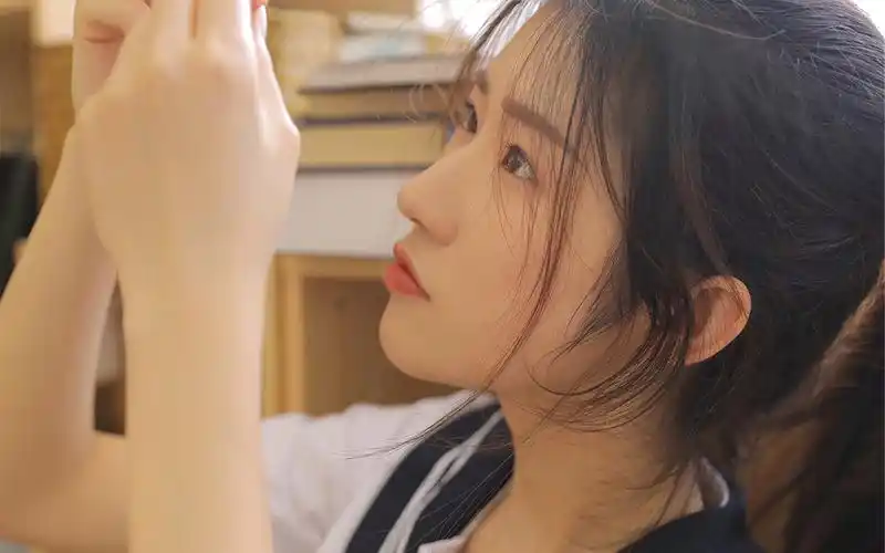 日系学生妹美女图片桌面电脑壁纸