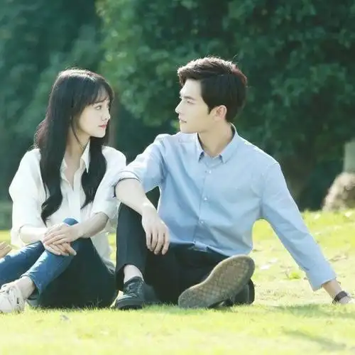 杨洋郑爽十指紧扣!杨洋的机会又来了, 粉丝呼吁在一起!