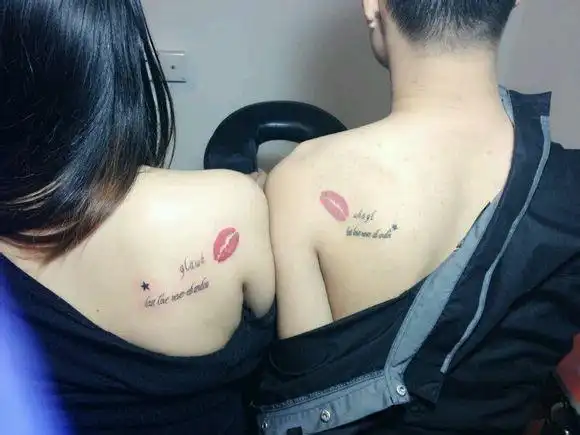 情侣肩部时尚的英文刺青(2) - 纹身秀