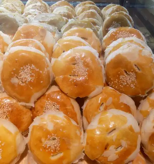 民间最大的祭祀节日之一,蠡县信誉楼一楼层糕点组为您准备了各种糕点