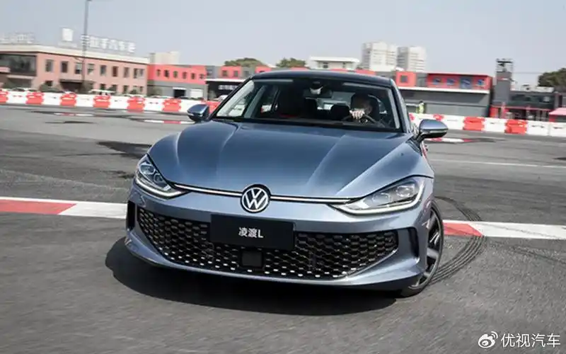 年轻人手握13万买轿车,建议认准这4款,每款去年都卖了