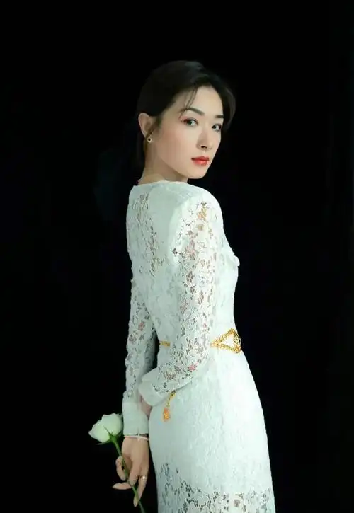 万茜最干净女演员曾多次拒绝行业潜规则今49岁凭演技走红