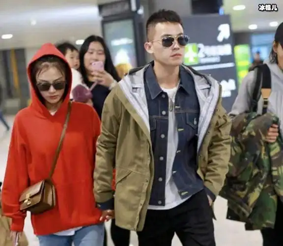 网曝欧豪谭松韵秘密恋爱二人早已经在一起了