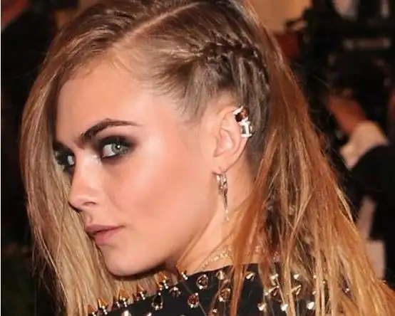 女生侧式小辫子编发发型图片 彰显与众不同气质