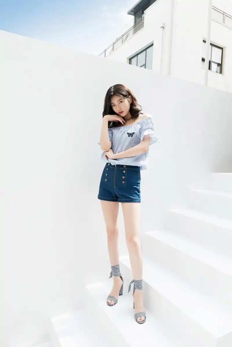 20180428明星秀智拍摄宣传写真身材火辣气质清新