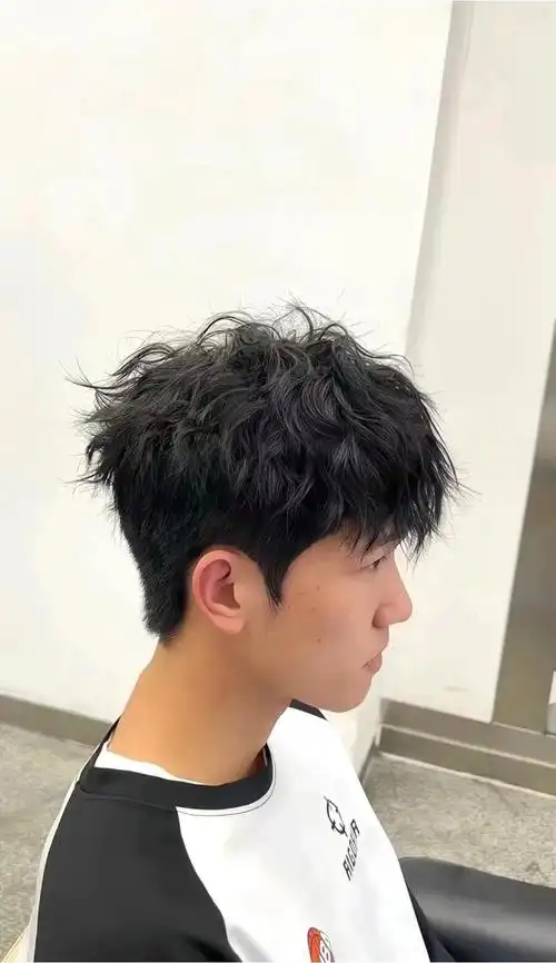 男生烫发