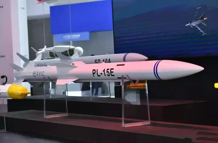 霹雳15e闪亮登场,制导方式多样,吸引外界对空空导弹射程探讨!|导弹|空