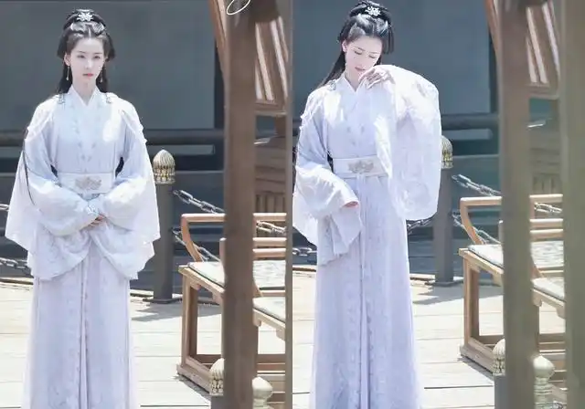 《莲花楼》是成毅主演的一部古装大男主剧,目前还在忙碌的拍摄中.