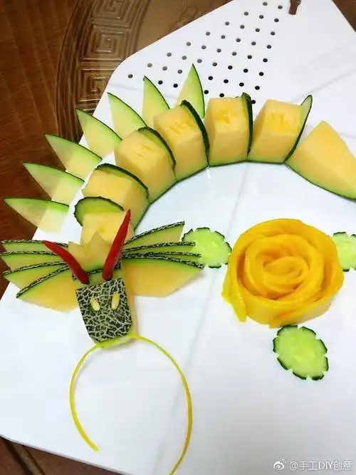 三年级下册美术《创意果蔬拼盘》