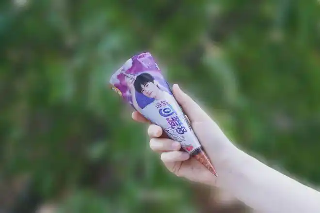 易烊千玺代言的新口味可爱多到底好吃吗替你试了试