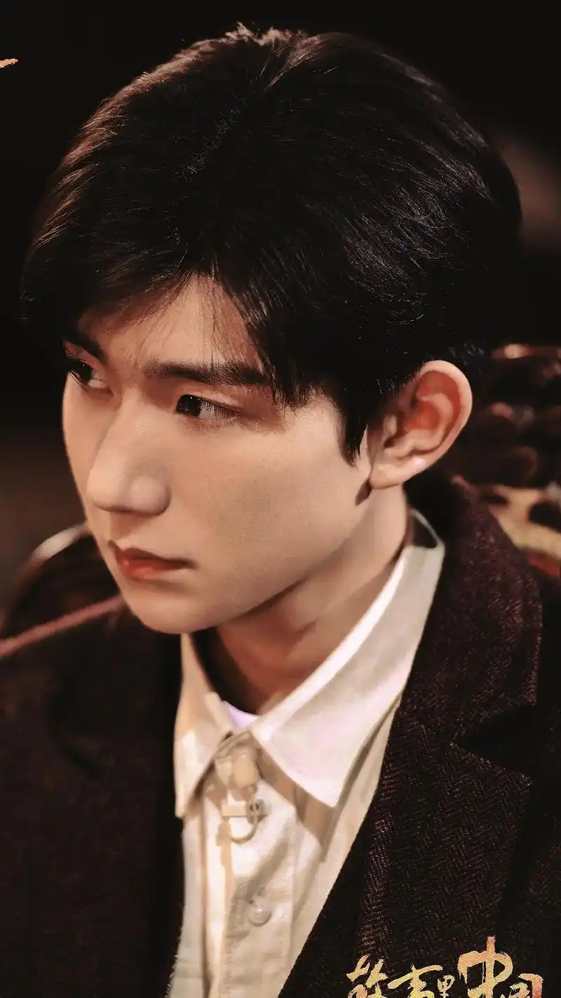 教我国文的王先生.#王源 #完美侧颜杀 #民国 #教我国文的 - 抖音