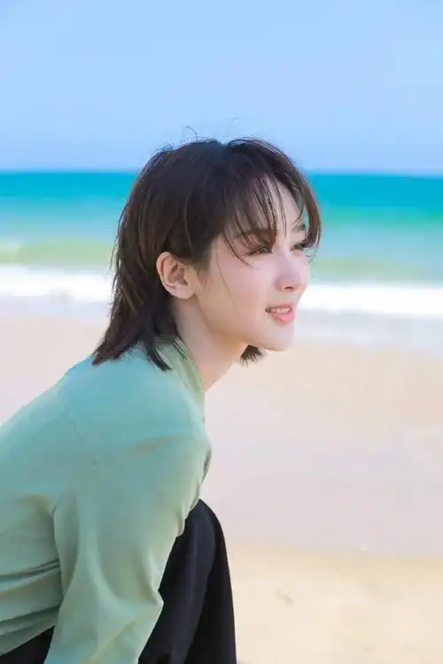 杨紫的突围,偷偷惊艳了所有人