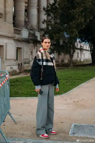 2021春夏巴黎高定时装周街拍