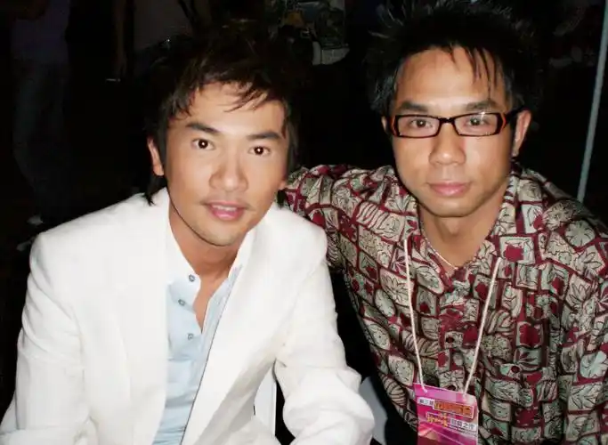 与台湾著名影视演员苏有朋合影