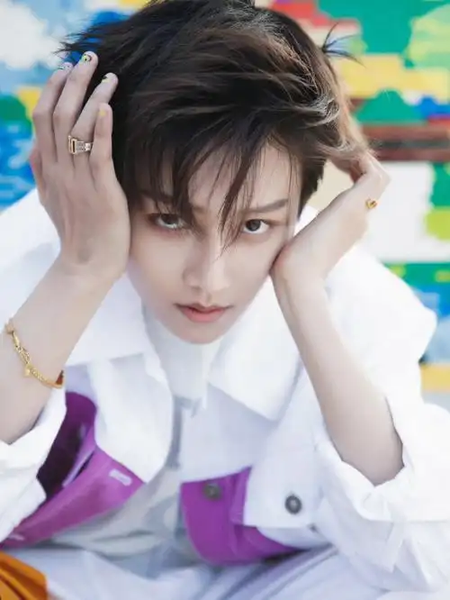 刘雨昕迪奥直播