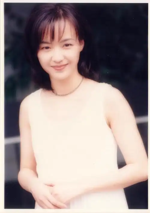 chan) /i>,1965年7月28日出生于香港,中国香港女歌手