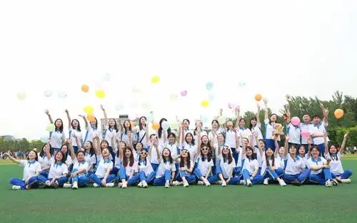 毕业季花式毕业照定格最美青春一