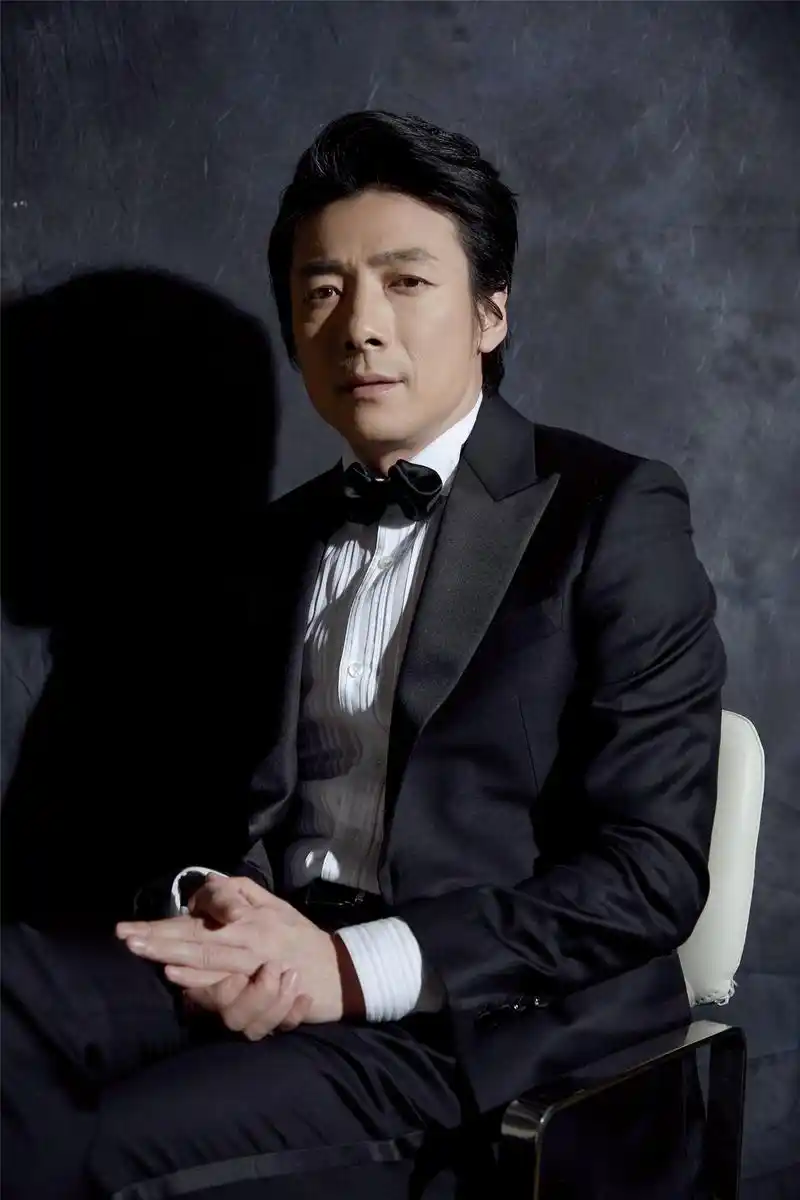 祖峰亮相北京国际电影节 沉稳内敛尽显不凡魅力