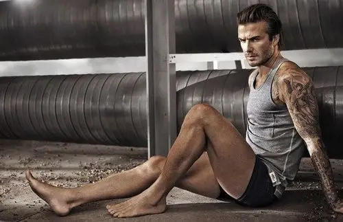 黄晓明内裤广告疑ps 揭男星喷火内衣代言照 _时尚滚动 _南方网