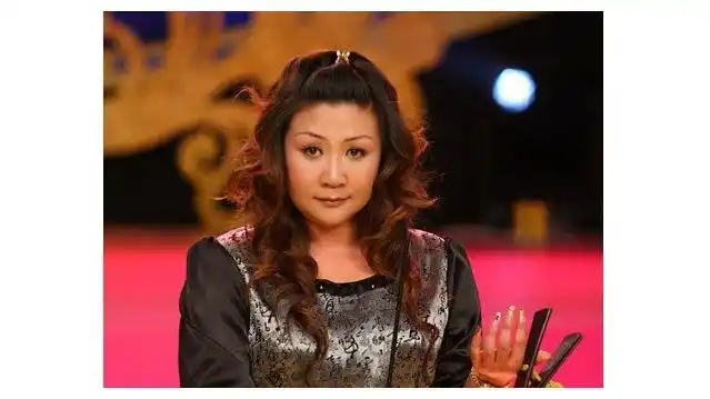 郭德纲"丑妻子"王惠,到底有多厉害?看看她为德云社付出了多少