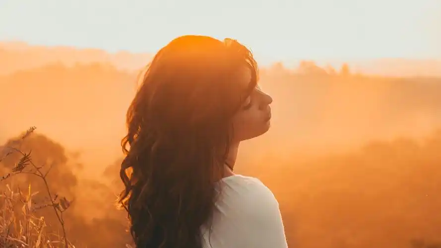 美女背影唯美高清桌面壁纸图片-美女壁纸-壁纸下载-美桌网