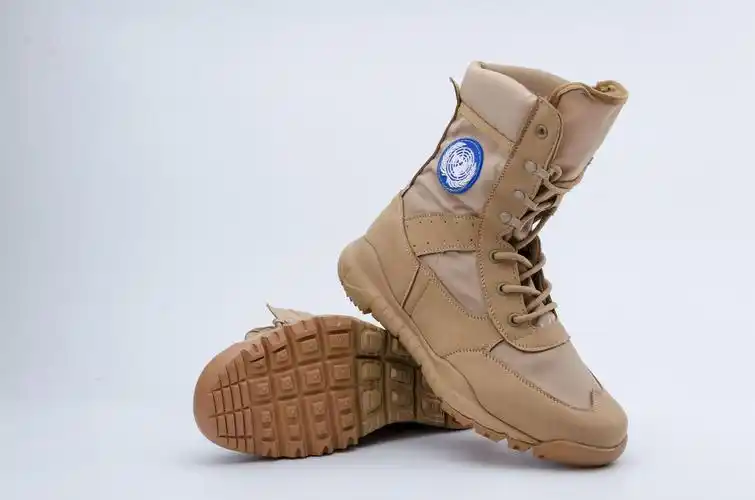 维和超轻高腰保安鞋军靴男作战靴作训马丁特勤鞋特训鞋战术沙布靴
