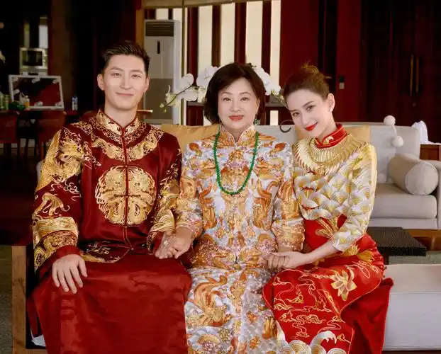 世纪大婚!窦骁与赌王千金今日大婚,喜服居然出自这个品牌!
