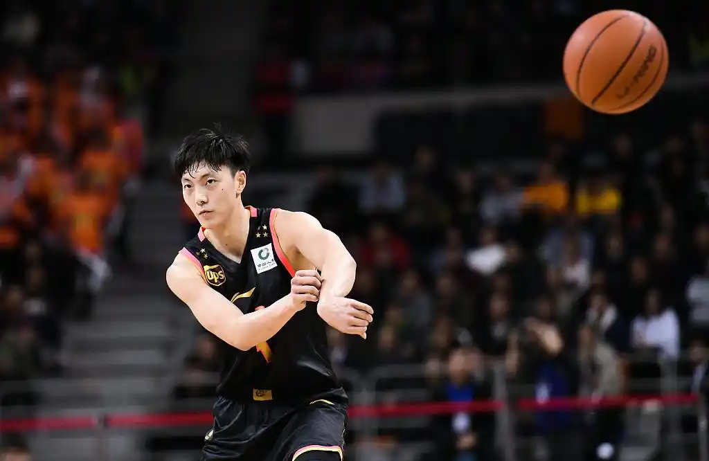 胡明轩22岁生快一波cba美少年壁纸送上快来查收