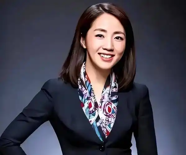 气象一姐杨丹:央视工作29年零失误,竟然不是央视的正式员工.