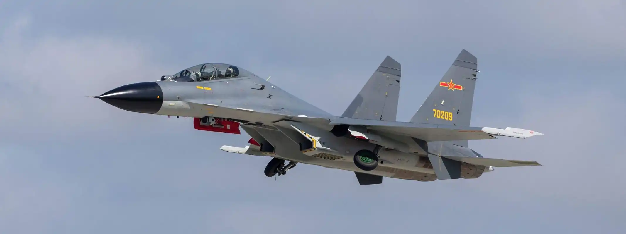 歼-11b确立沈飞地位?作为国产双发重型战机启蒙者,该如何评价?