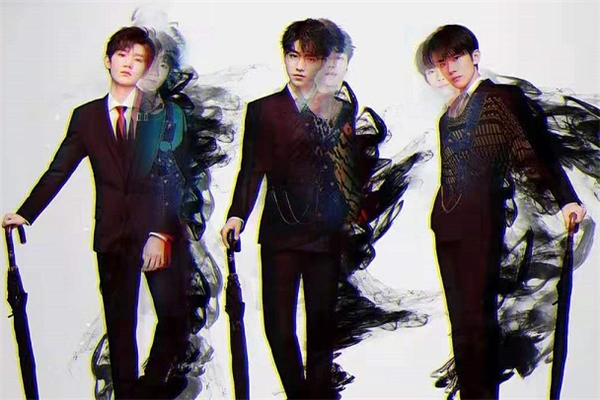 tfboys六周年海报曝光,每人自带两幅面孔,来自时光的重影