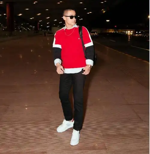 蒋劲夫|唐人|力捧_新浪新闻