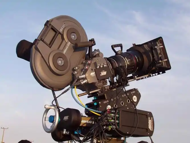 广告制作业的航空母舰·走进上海威盛片场@拍电影filmaker.cn