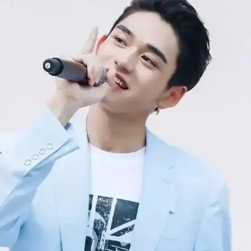 lucas黄旭熙最新高清精品头像