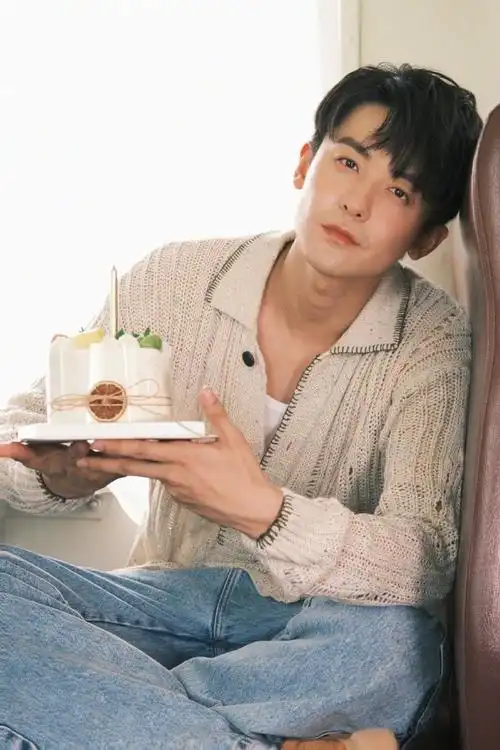 赵志伟成功升级3.0人生进度##赵志伟三十而已复古生日大片