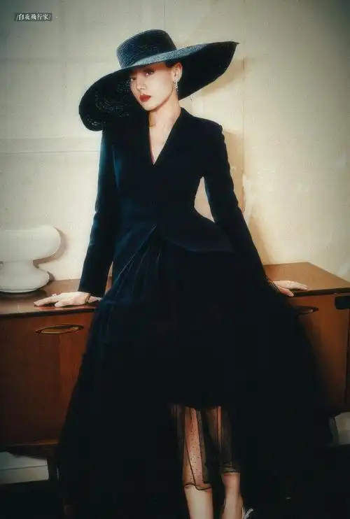 迪丽热巴复古名伶