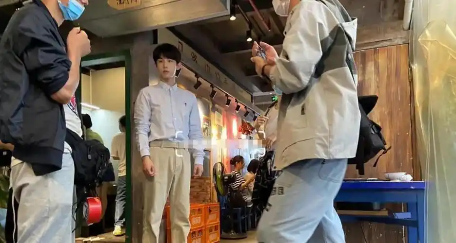 《少年派2》路透,赵今麦郭俊辰高甜动作预警,成年人的爱情来了_腾讯