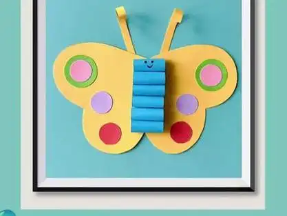 用2个爱心粘贴一只漂亮的蝴蝶吧03简单的幼儿拼贴手工#幼儿手工