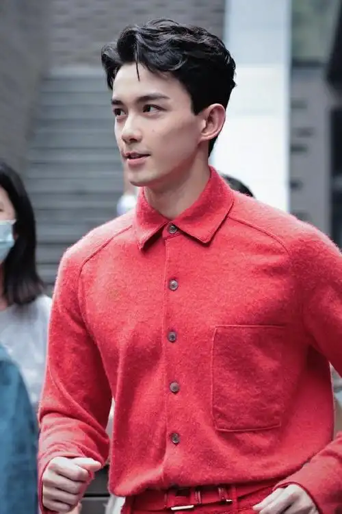 吴磊全红造型##吴磊一个人就是一档综艺节目