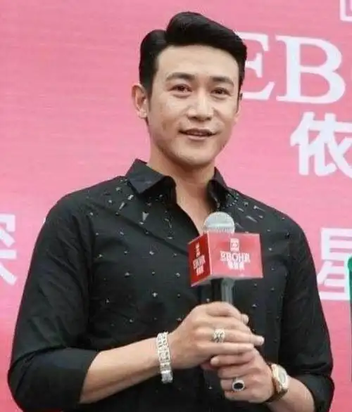 发福后的陆毅被自家孩子嫌弃一家四口属他最胖