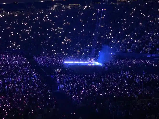 ladygaga东京演唱会