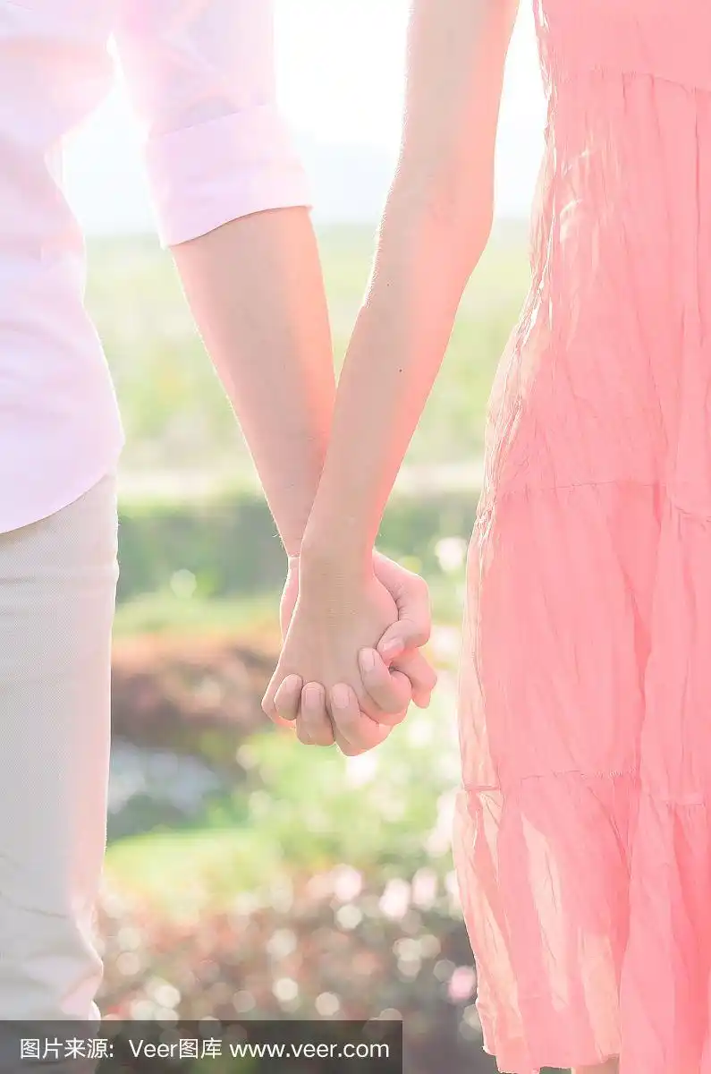 伴侣,青年人,手牵手,垂直画幅,女朋友