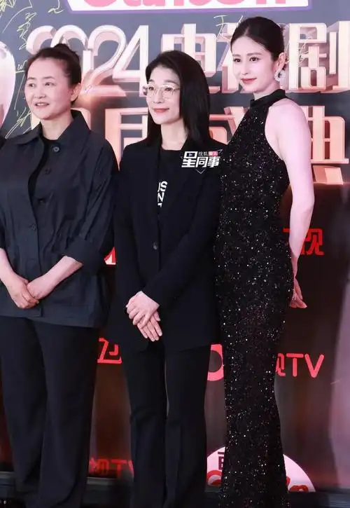 上海这一夜金晨底妆厚关晓彤又高又壮唐嫣笑出双下巴