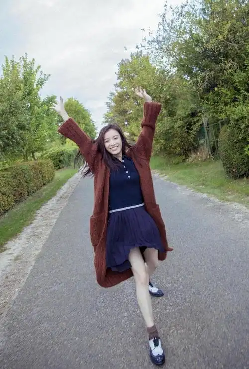 时尚女王倪妮教科书式穿搭,学会这几招,街拍轻松更有范儿