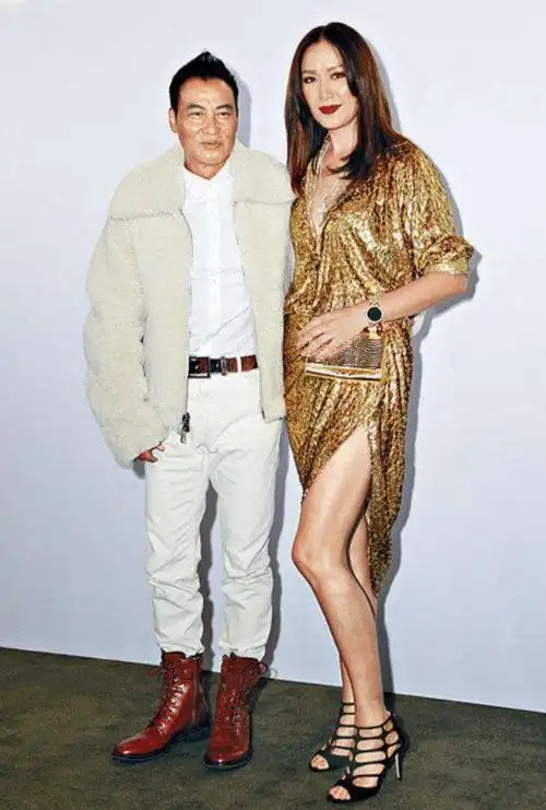 回顾任达华因爱不要孩子50岁看到女儿时热泪盈眶爱妻子爱女儿